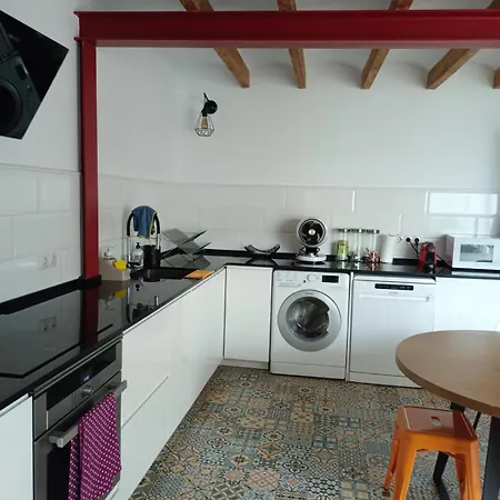 Apartamento Maison Traditionnelle- 190 M Carre- Jusqu A 8 Pers- Place Ideale Centre Oliva